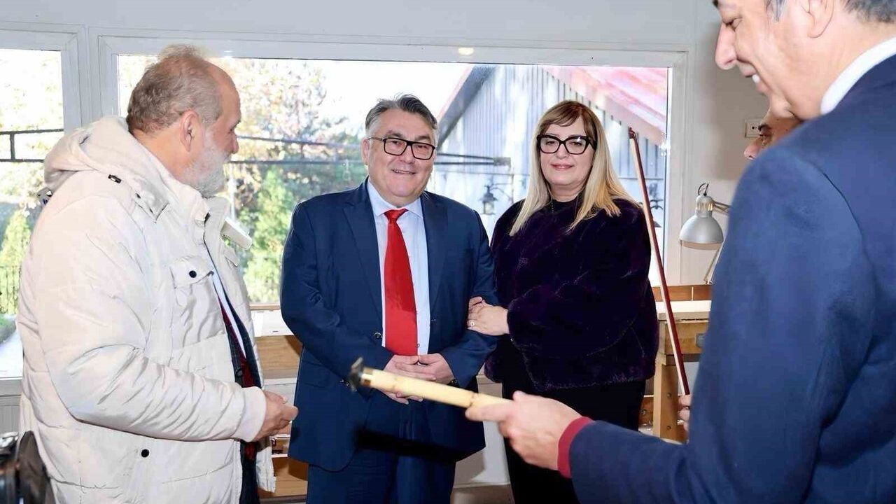 BEUN'da Çalgı Yapım Atölyesi Ziyareti