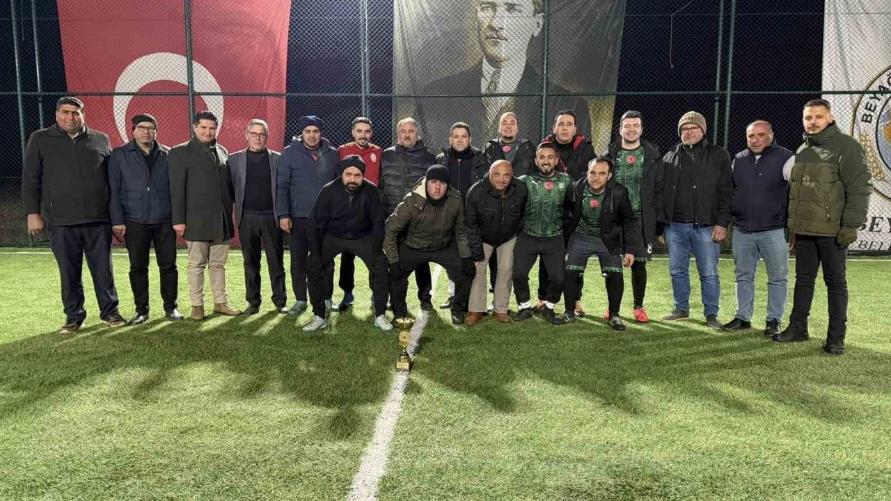 Beyağaç'ta Halı Saha Turnuvasının Şampiyonu Belirlendi