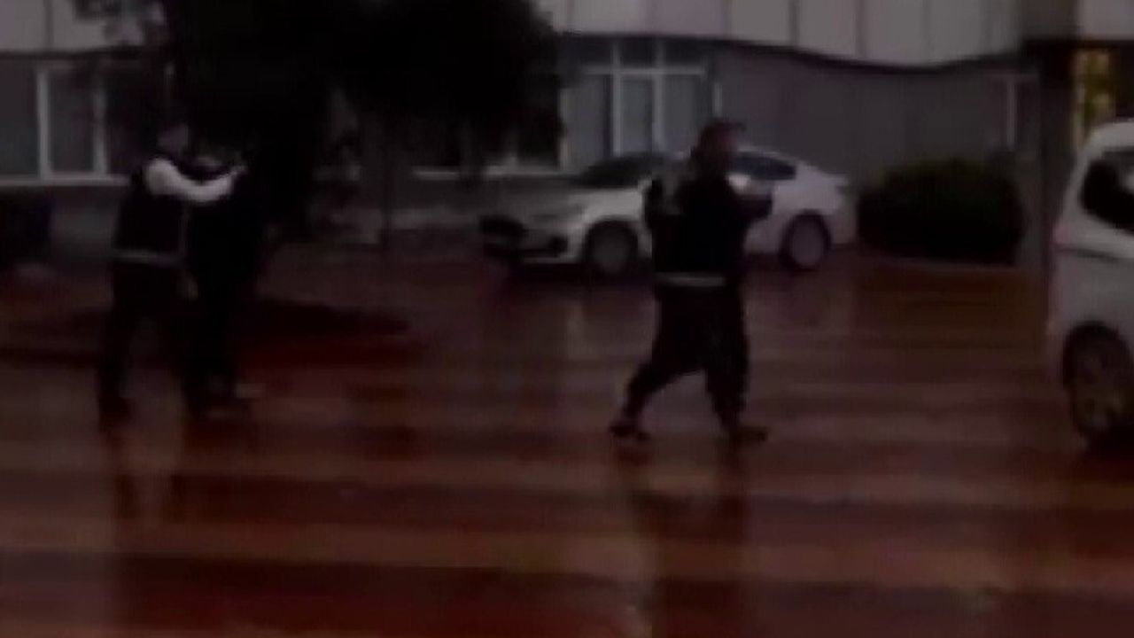 Beykoz'da Durak Camlarına Saldıran Şüpheliler Yakalandı