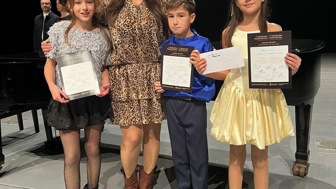 Bilecik Öğrencileri Kıbrıs'tan Ödüllerle Döndü