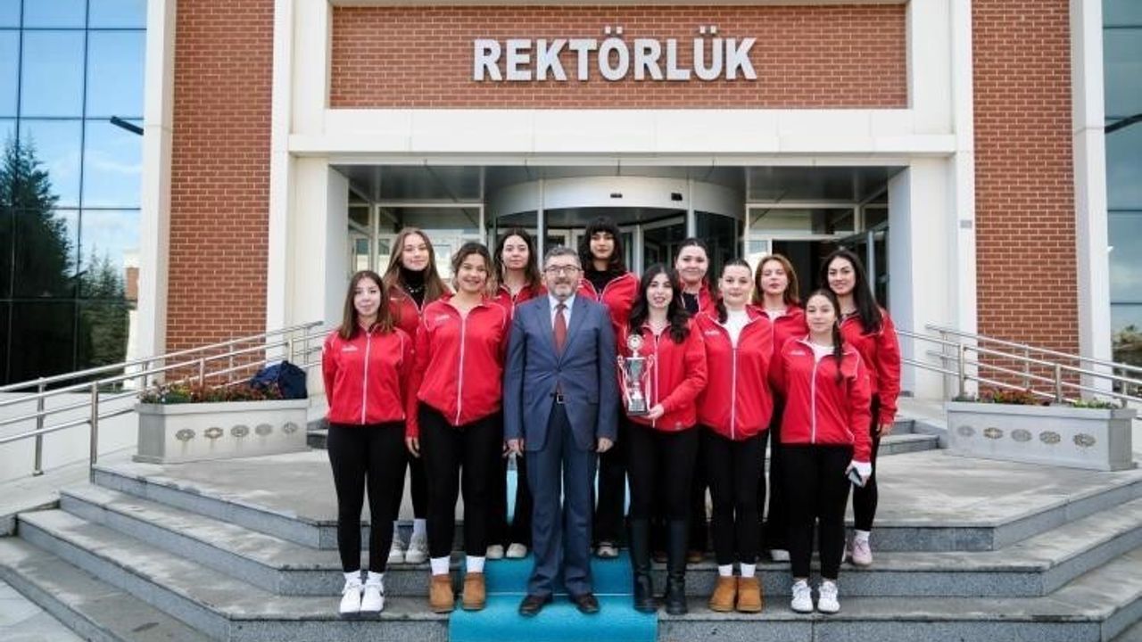 Bilecik Şeyh Edebali Üniversitesi'nde Sporcu Buluşması