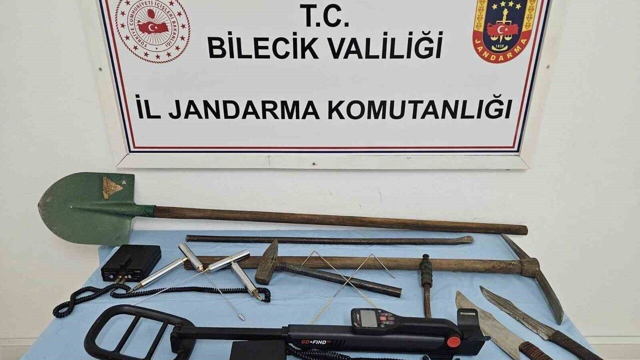Bilecik'te Define Avcıları Suçüstü Yakalandı