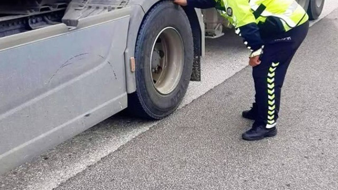 Bilecik'te Kış Lastiği Denetimleri Devam Ediyor
