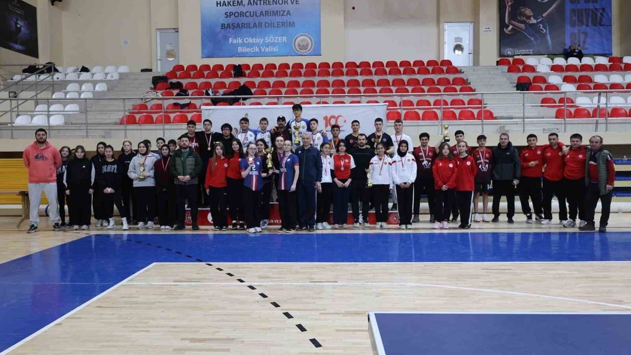 Bilecik'te Masa Tenisi Gençler İl Birinciliği Müsabakaları Tamamlandı