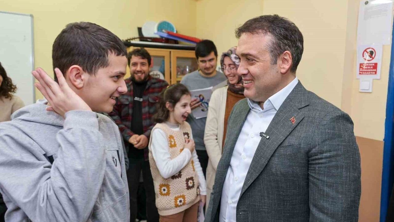 Bilecik Valisi'nden Özel Öğrencilere Destek Ziyareti