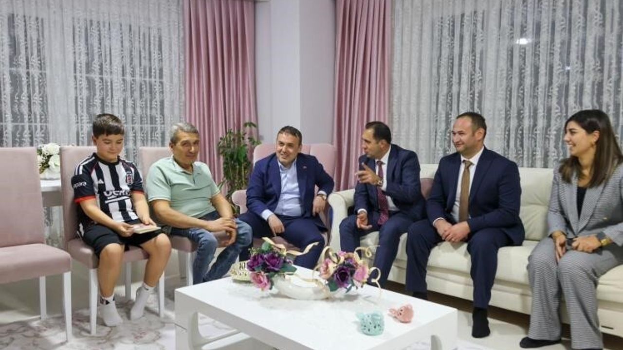 Bilecik Valisi Sözer, Bozkurt Ailesi'ni Ziyaret Etti