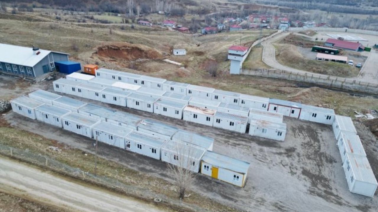 Bingöl'de Deprem Riskine Karşı Konteyner Kent Hazırlıkları Devam Ediyor