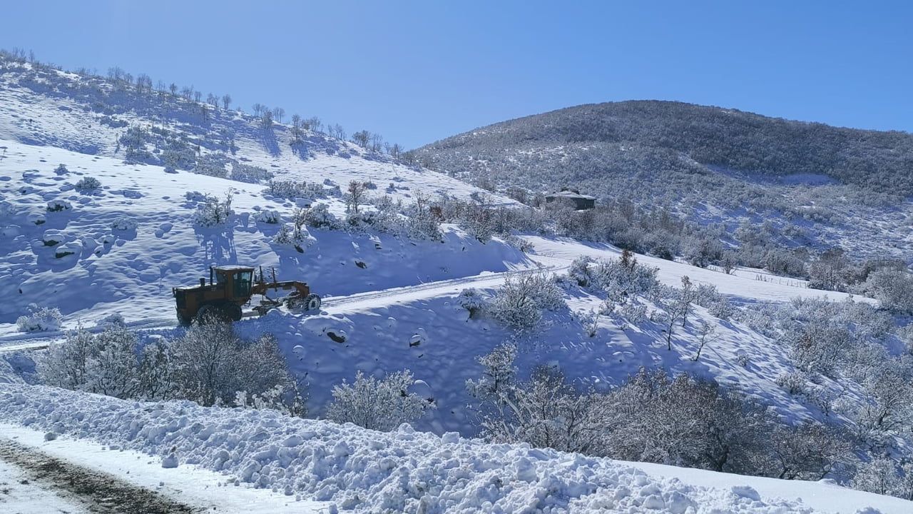Bingöl'deki Köy Yollarında Karla Mücadele Hızla Devam Ediyor