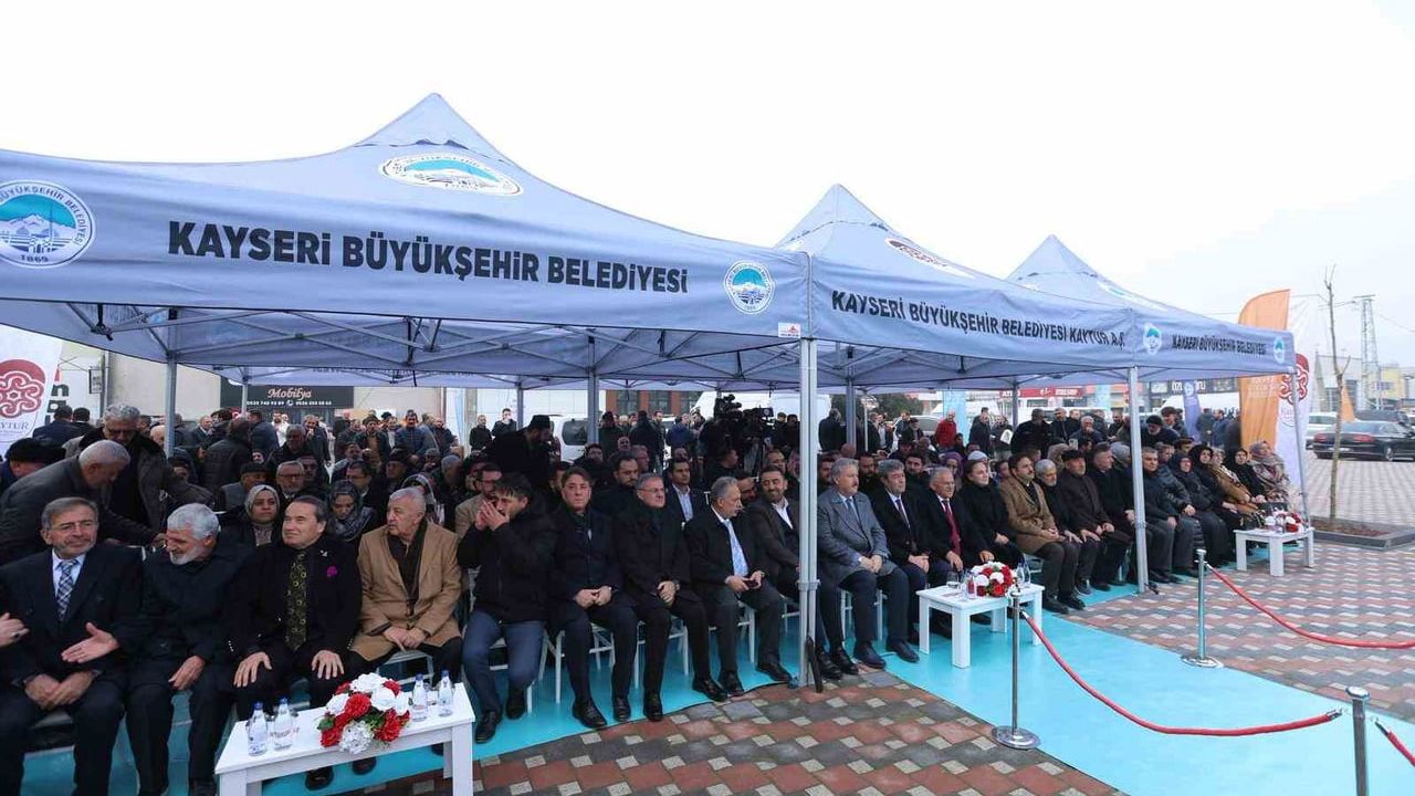 Birdal Camii İbadete Açıldı