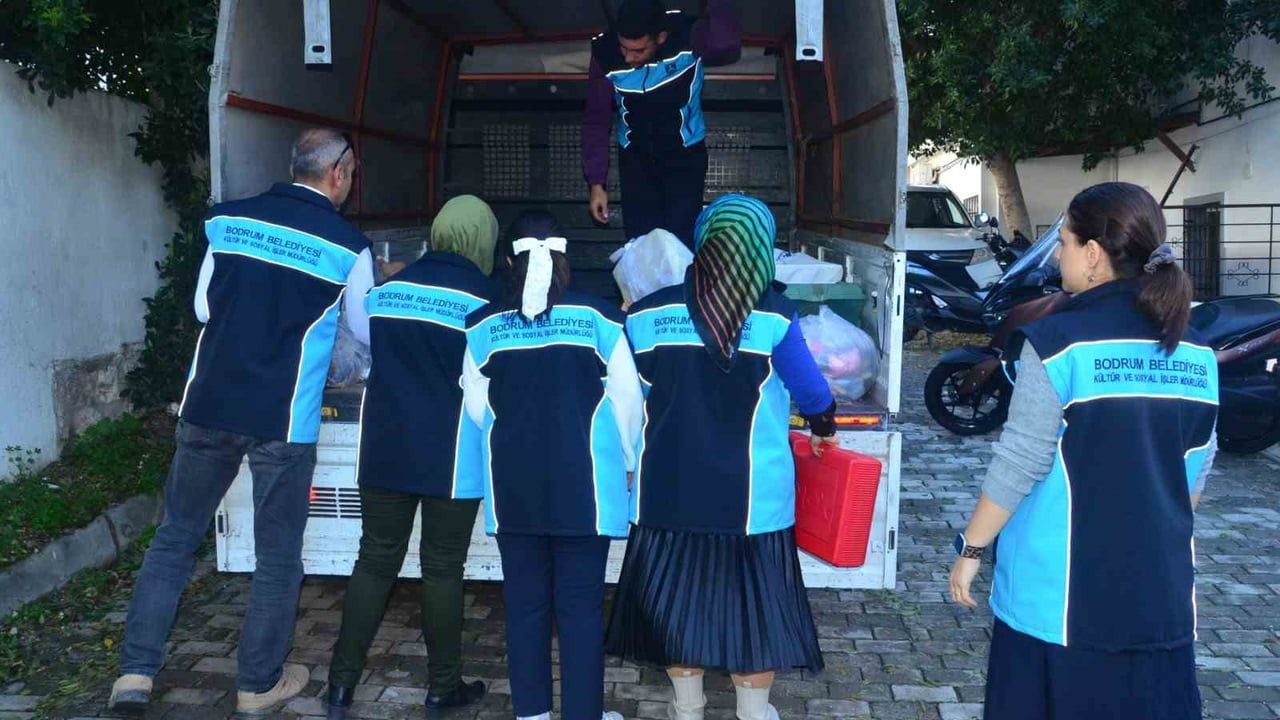 Bodrum Belediyesi'nden Çocuklara Oyuncak Desteği