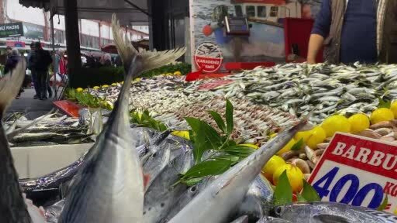 Bolu'da Fırtına Balık Tezgahlarını Olumsuz Etkiledi