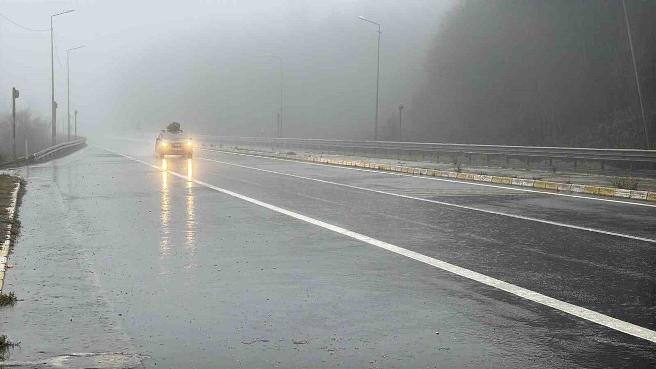 Bolu Dağı’nda Görüş Mesafesi 30 Metreye Düştü