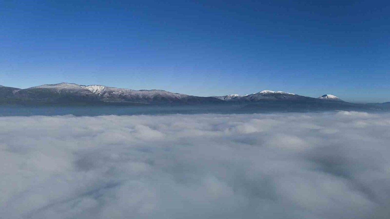 Bolu Dağlarında Sisin Oluşturduğu Büyüleyici Manzara