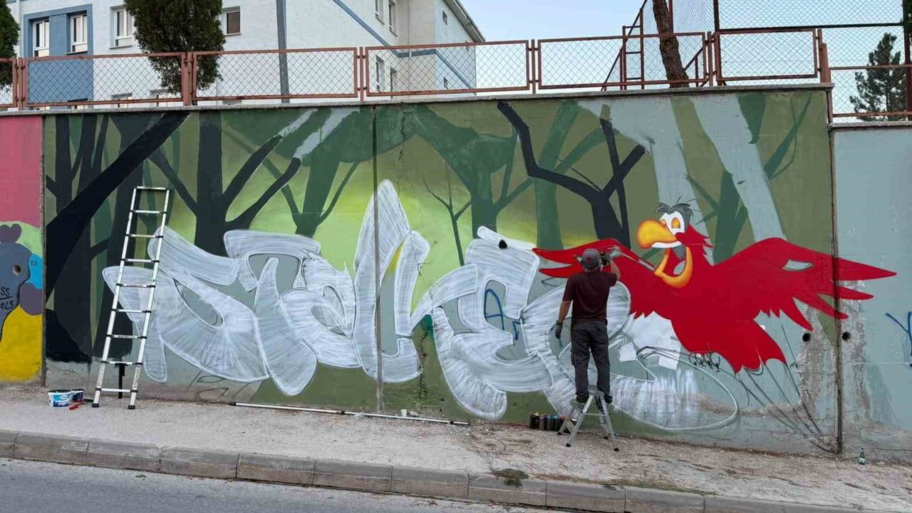 Bozüyük'te Duvarlar Sanatla Canlandı