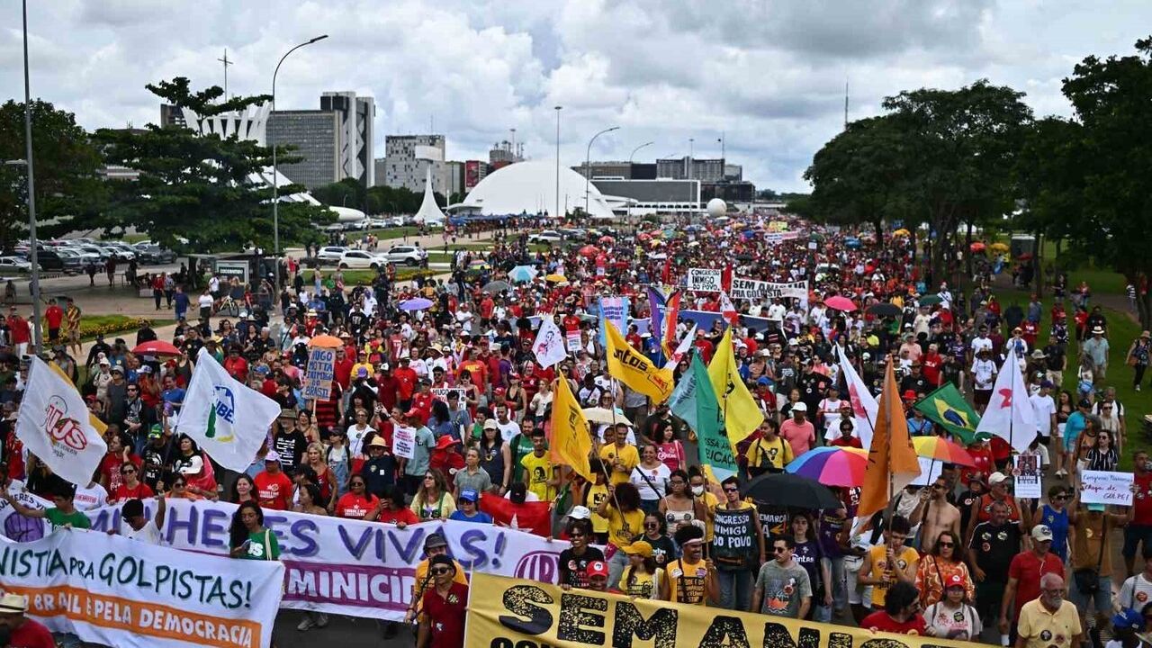Brezilya'da Bolsonaroya Ceza İndirimine Karşı Protestolar