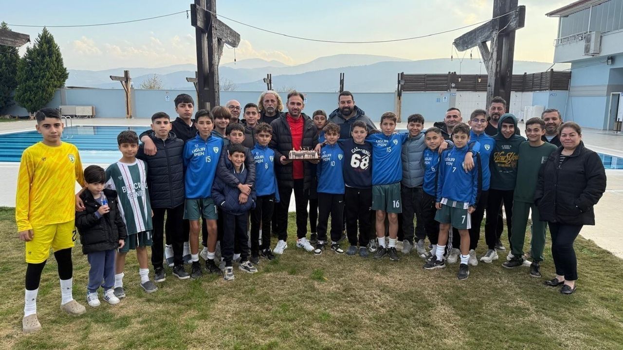 Buharkent’in U14 Takımı Namağlup Şampiyonluğa Ulaşarak Tarih Yazdı