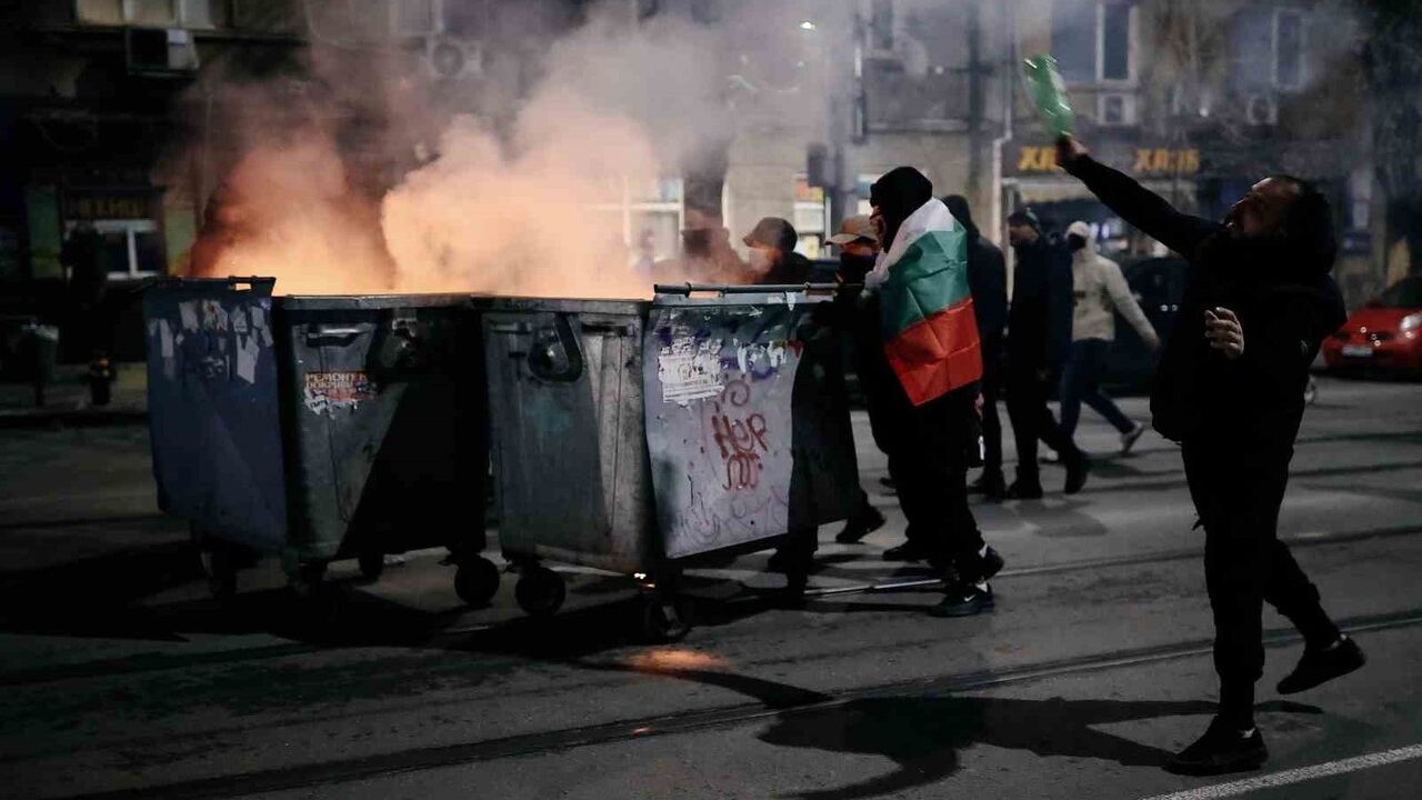 Bulgaristan'da Hükümet Karşıtı Protestolar Büyüyor