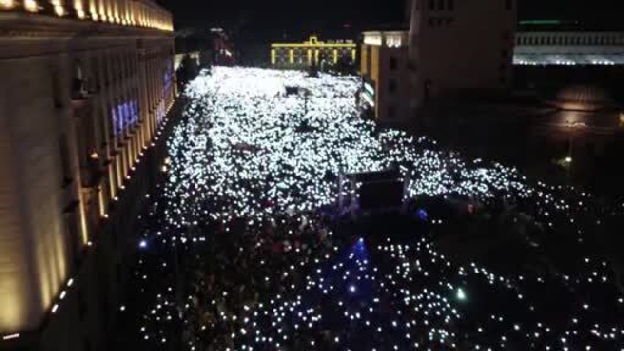 Bulgaristan'da Hükümet Karşıtı Protestolar Büyüyor