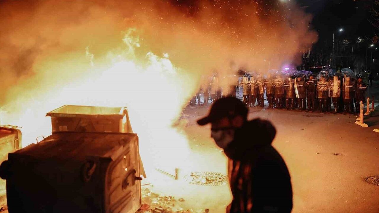 Bulgaristan'da Hükümet Karşıtı Protestolar: Çatışmalar ve Gözaltılar