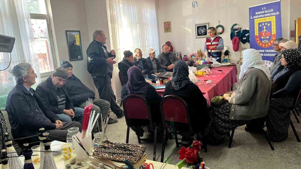 Burdur'da Jandarma Eğitimleri Devam Ediyor