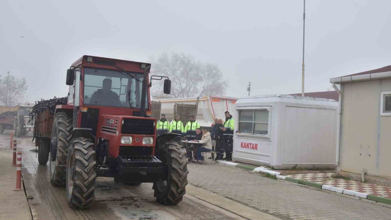 Bursa Büyükşehir Belediyesi’nden Çiftçilere Çevre Dostu Destekler