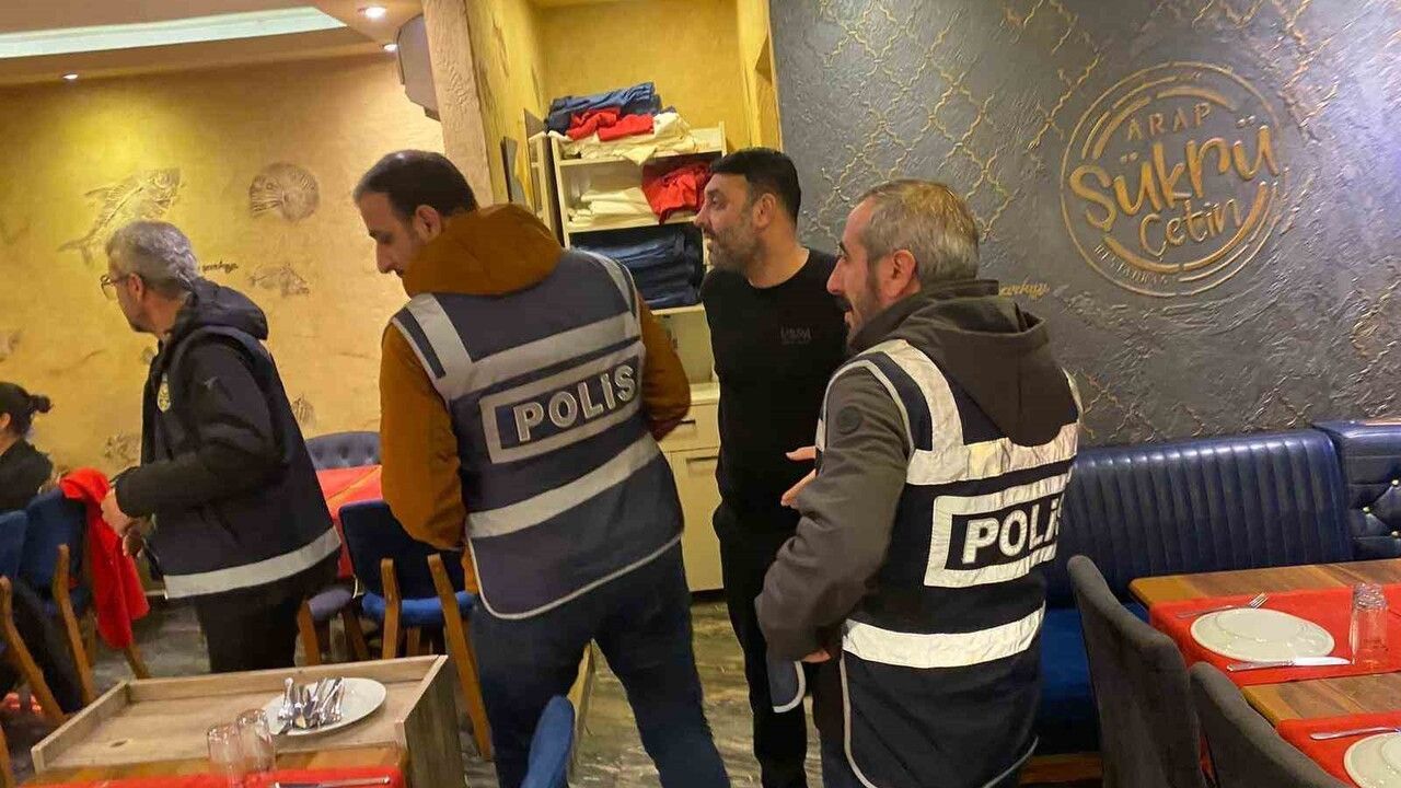 Bursa'da Asayiş Uygulamaları: Uyuşturucu ve Aranan Şahıslar Ele Geçirildi