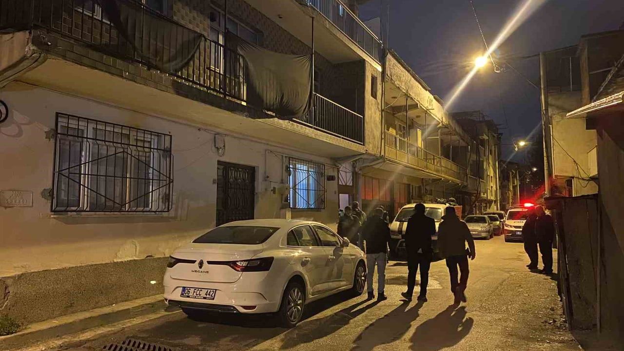 Bursa'da Baba-Oğul Kavgası: Kanlı Bıçaklama Olayı