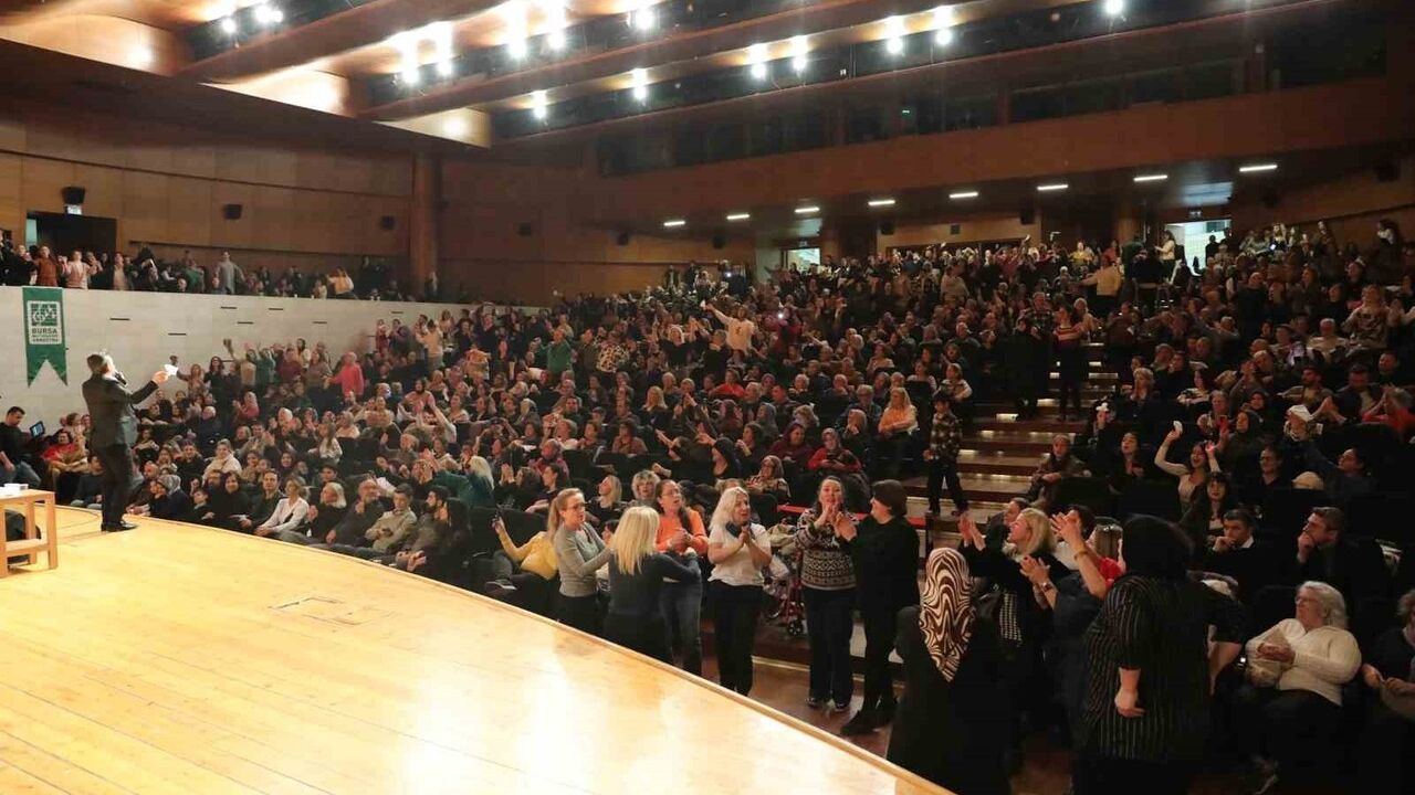 Bursa'da Coşku Dolu 'Balkan ve Roman Gecesi'