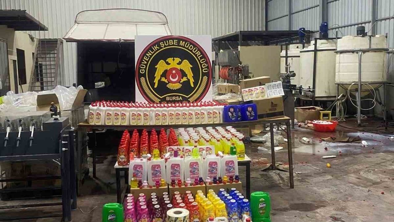 Bursa'da Kaçak Temizlik Ürünleri Operasyonu: 6 Gözaltı