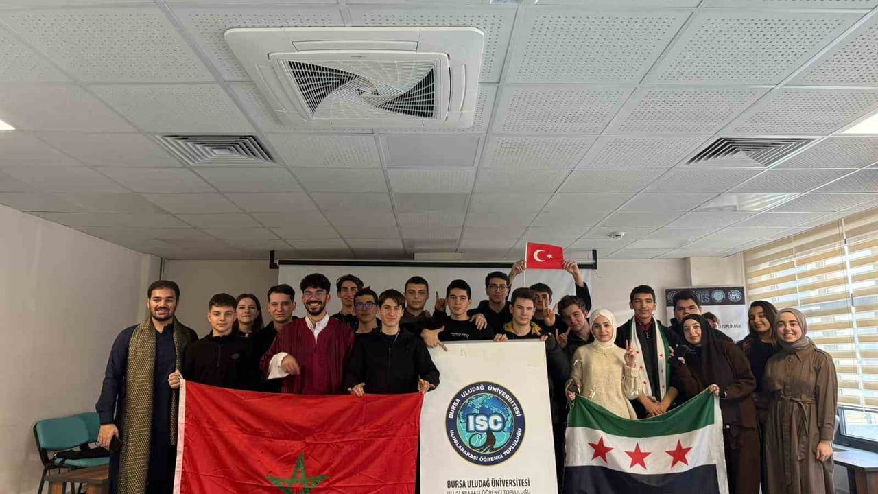 Bursa'da Kültürlerarası Buluşma: Dünya Seninle Konuşuyor Etkinliği