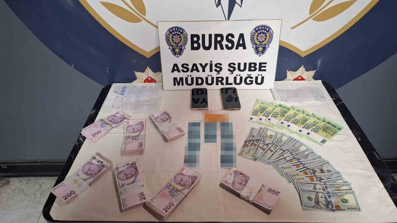 Bursa'da Sahte Polis Çetesi Çökertildi
