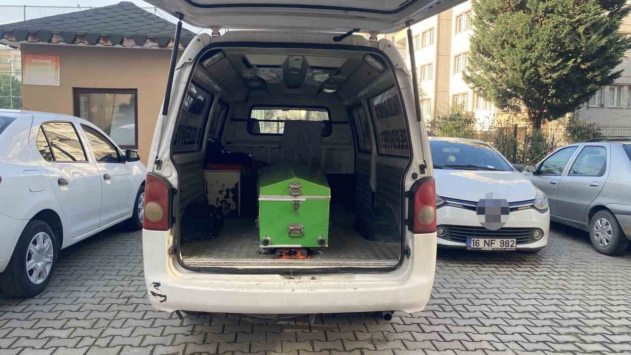 Bursa'da Şüpheli Ölüm: 80 Yaşındaki Kadın Hayatını Kaybetti