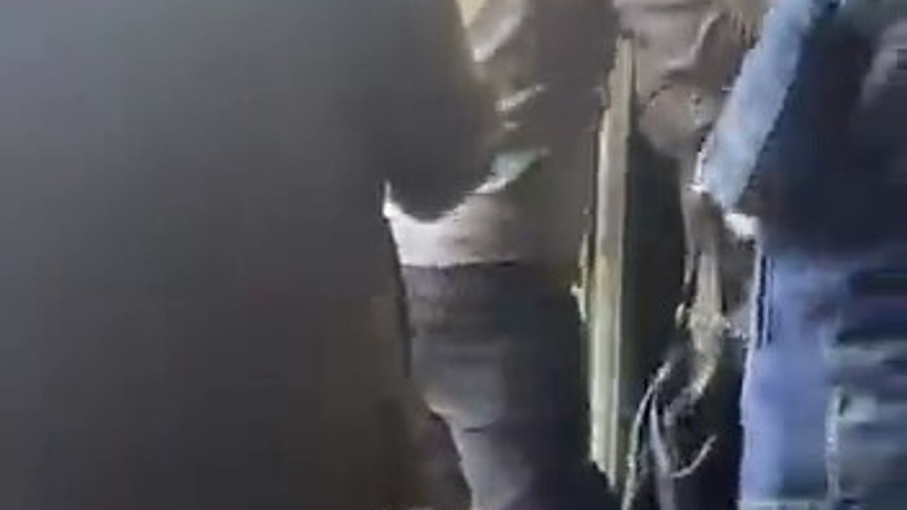 Bursa'da Telefoncu Dükkanında Tartışma Büyüdü