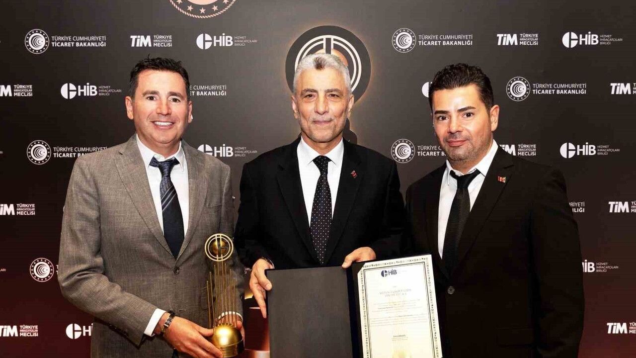 Bursa Kebap Evi, Hizmet İhracatı Şampiyonu Ödülünü Aldı