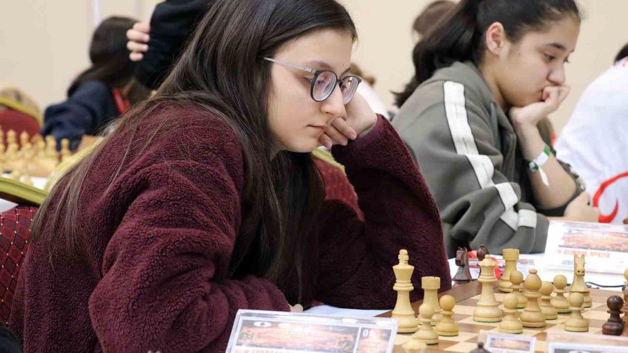 Bursa'nın Gururu Arya Aydoğan, Dünya Dördüncüsü Oldu!