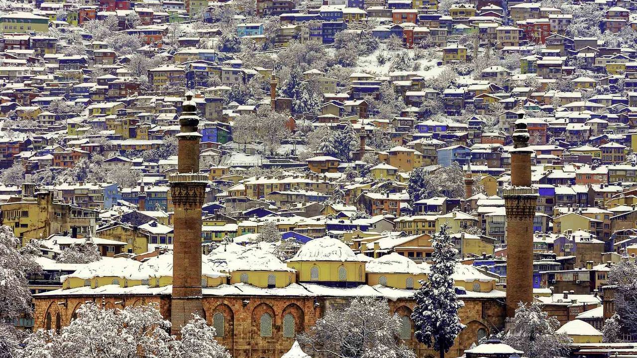 Bursa Ulu Cami, 'Viki Anıtları Seviyor' Uluslararası Fotoğraf Yarışmasında Türkiye Birincisi Oldu