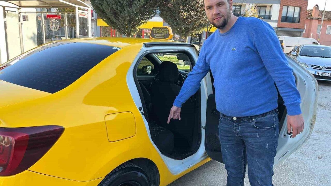 Bursalı Taksici Semih Korkmaz'ın Dürüstlüğü: 5500 Euro'yu Teslim Etti