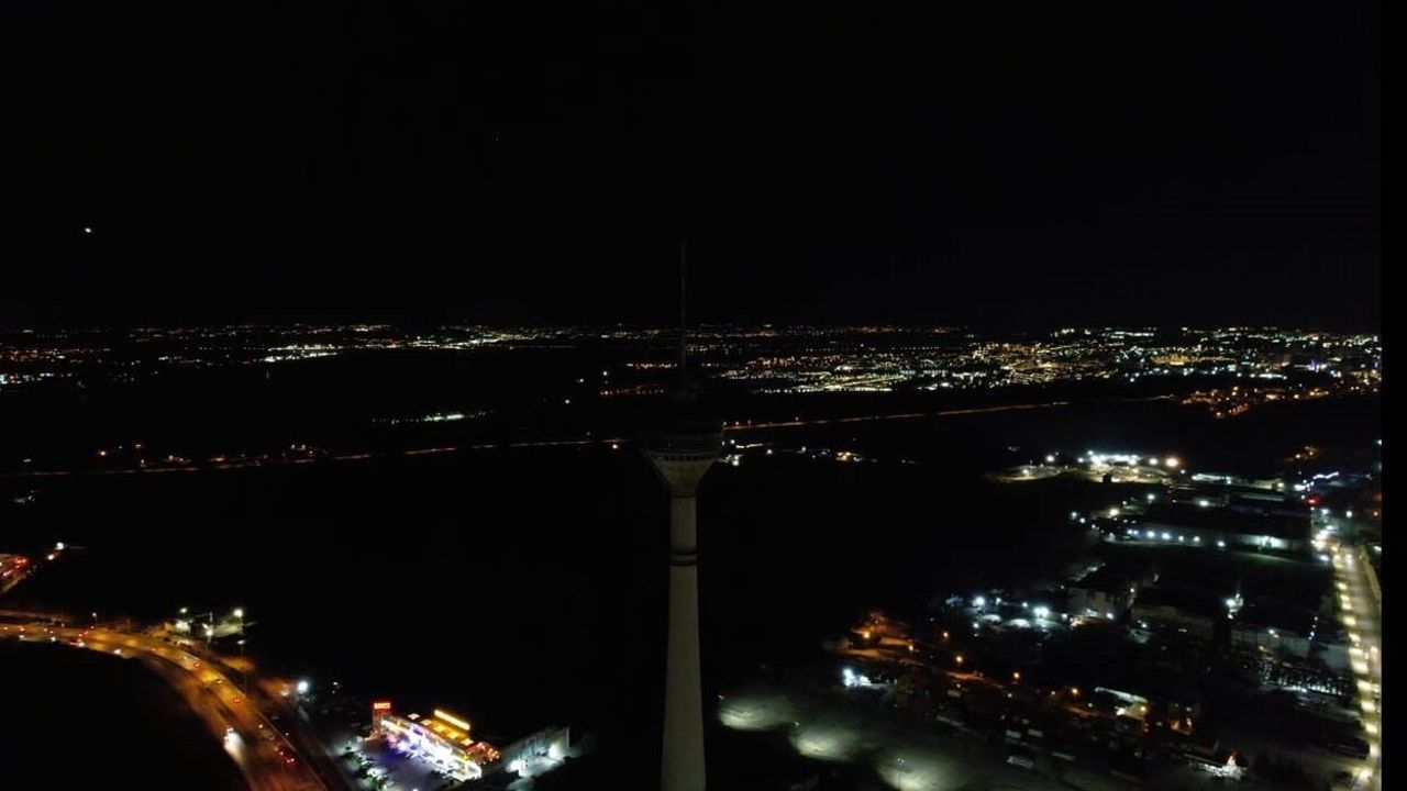 Büyükçekmece'deki Televizyon Kulesi Hava Trafiğini Tehdit Ediyor