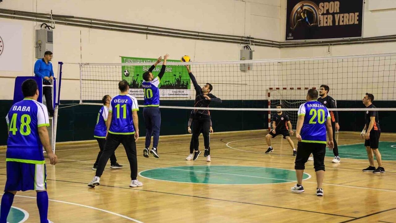 Çameli'de Voleybol Turnuvası Başladı