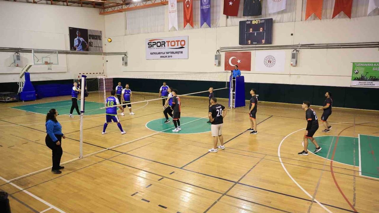 Çameli'de Voleybol Turnuvası Devam Ediyor