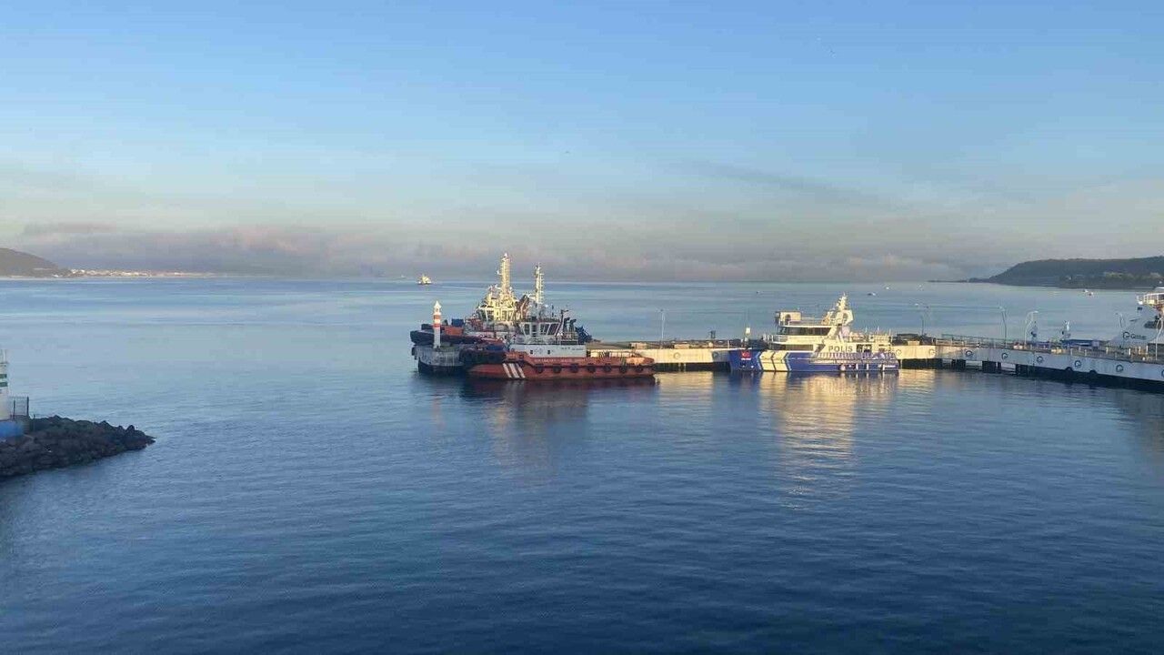 Çanakkale Boğazı Sis Nedeniyle Gemilere Kapandı