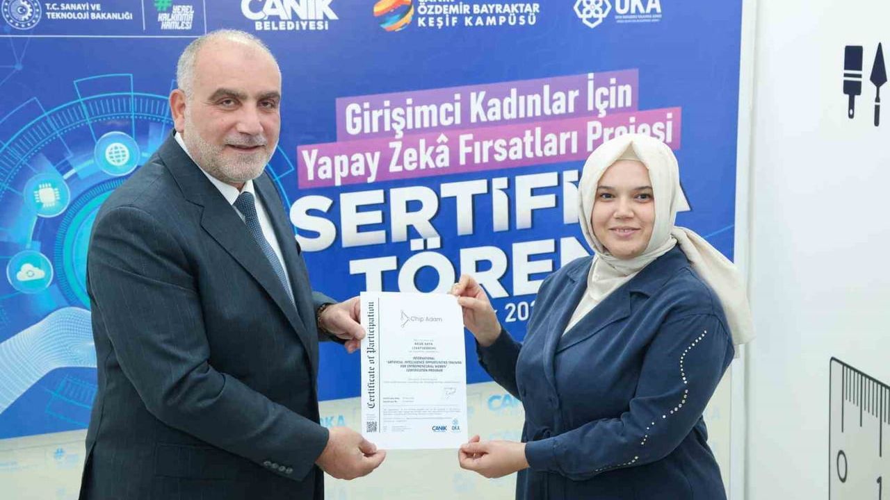 Canik Belediyesi'nden Kadınlara Yapay Zeka ve Girişimcilik Eğitimi