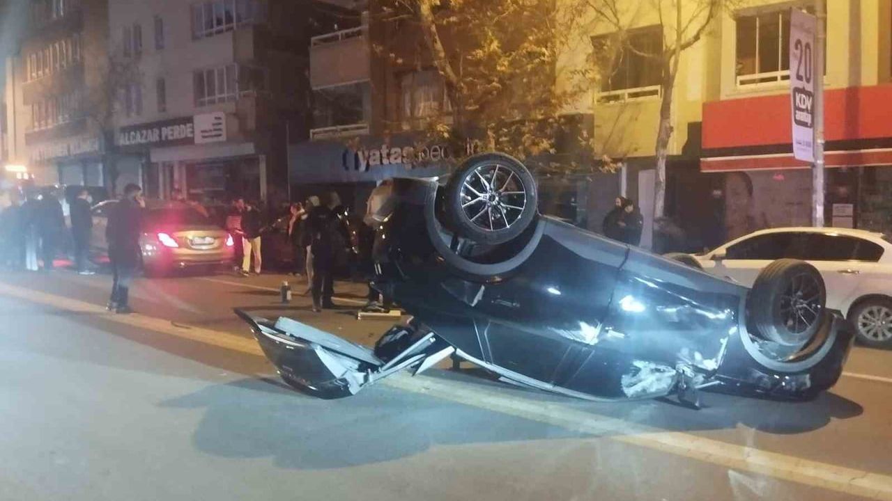 Çankaya'da Otomobil Kazası: 1 Yaralı