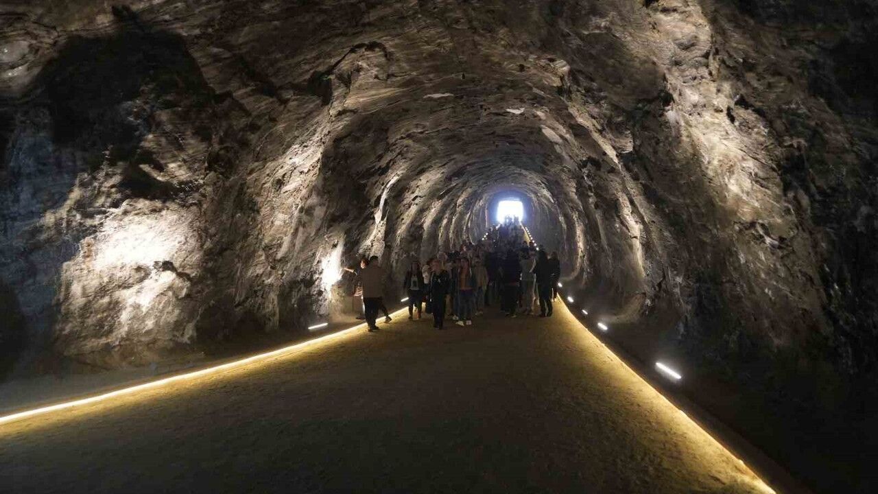 Çankırı'daki Tuz Mağarası Astım ve KOAH Hastalarına Şifa Oluyor