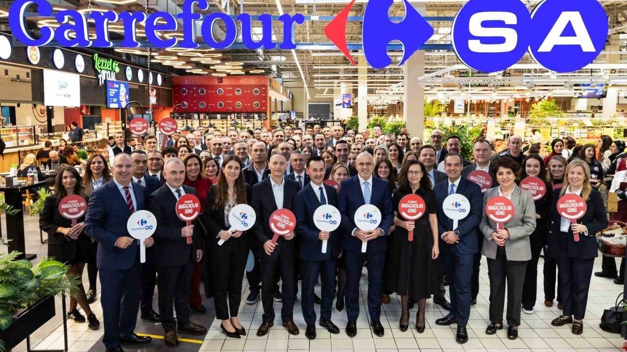 CarrefourSA 12 Aralık Mağazacılar Günü'nü Kutladı