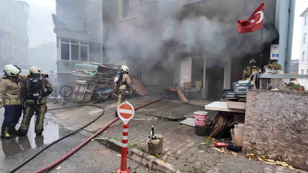 Çekmeköy’de Mobilya Atölyesinde Yangın