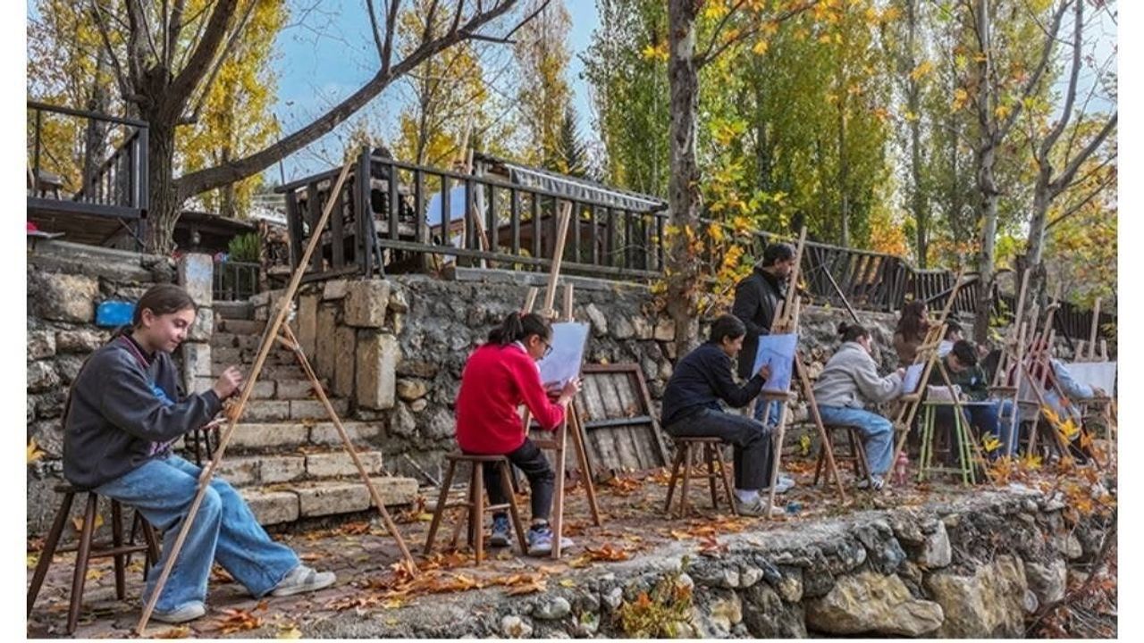 Çermik'te Öğrencilerin Sanatla Tarihi ve Doğayı Keşfi