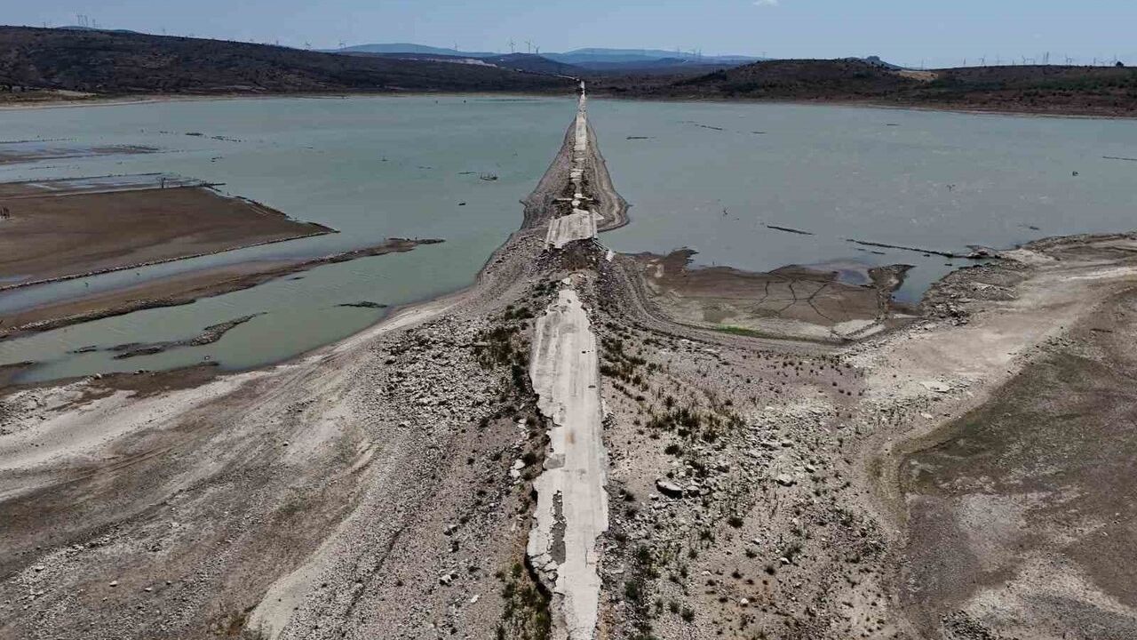 Çeşme'de Yağışa Rağmen Baraj Doluluğu Yetersiz Kalıyor