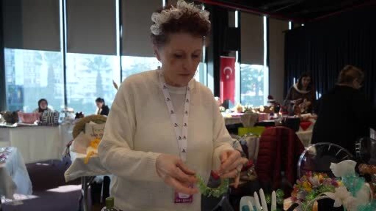 Çevre Bilinci İçin Sanat: Atık Plastiklerden Eserler