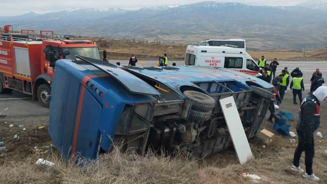 Cezaevi Nakil Aracının Devrilmesi: 9 Yaralı